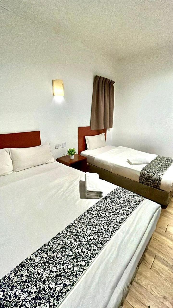 Switz Paradise Hotel - 5 Minute Walk To Centre Point And 10 Minute Walk To Waterfront- Kota Kinabalu Exterior foto