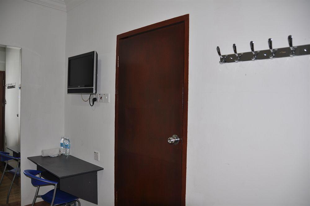 Switz Paradise Hotel - 5 Minute Walk To Centre Point And 10 Minute Walk To Waterfront- Kota Kinabalu Exterior foto